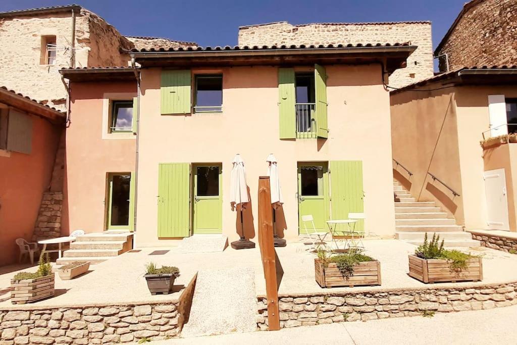 Gite Confortable Village Medieval Sainte-Jalle Baronnies Provencales Exterior photo